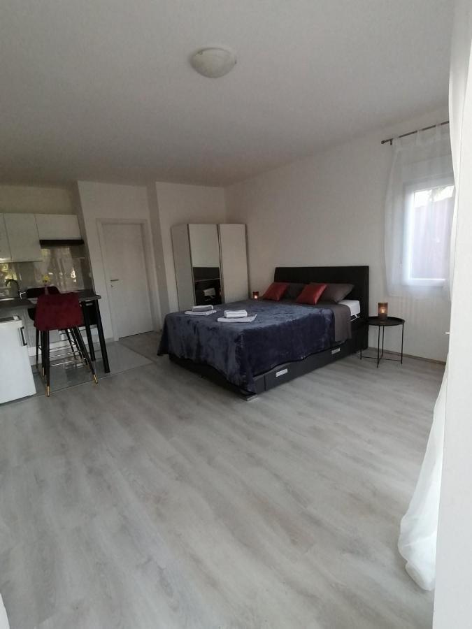 Leona Apartment Vidikovac, Pula Exterior foto